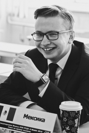 Больше, чем Tinder, или социальная сеть для поиска единомышленников