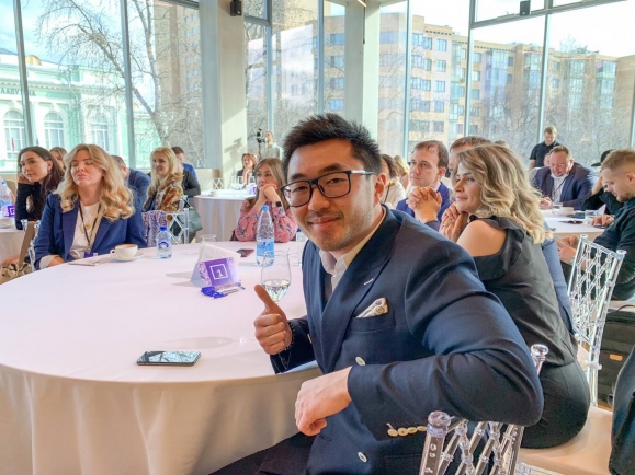  Александр Пак: «Одиночество лидера – проблематика, вокруг которой создается сообщество»